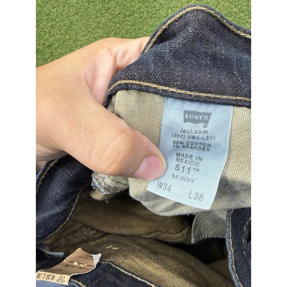 Levis shop confidence